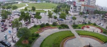 View over the square from Wang Jiang Lou Hotel