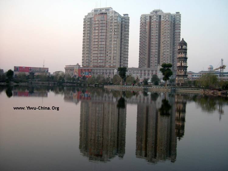 The lake in Yiwu Xiuhu park